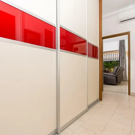 بيت للعطل Ruzmarin *