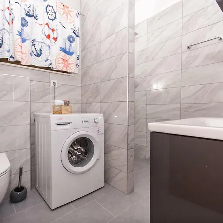 Ruzmarin بيت للعطل