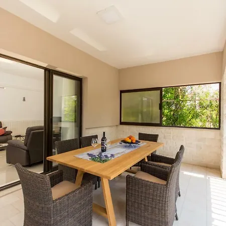 Ruzmarin Holiday home Trogir