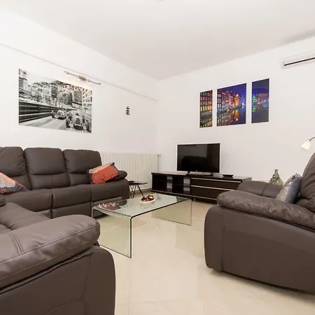 Holiday home Ruzmarin