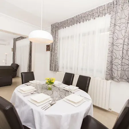 Holiday home Ruzmarin