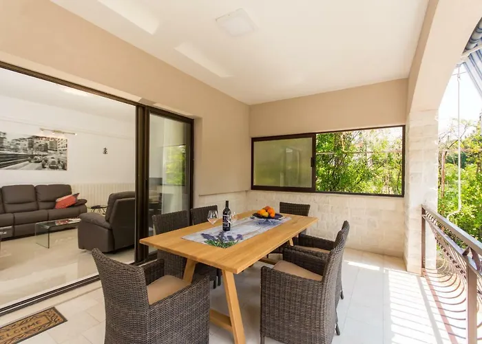 Ruzmarin Feriehus Trogir