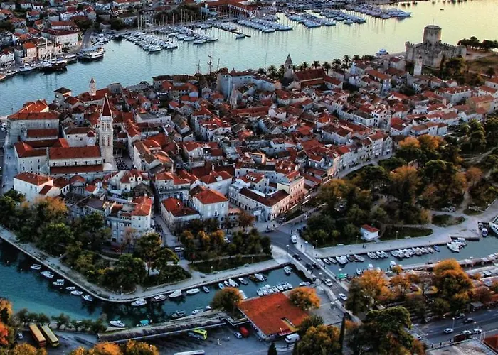 Ruzmarin Trogir